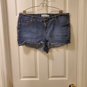 Torrid jean shorts frayed Size 20